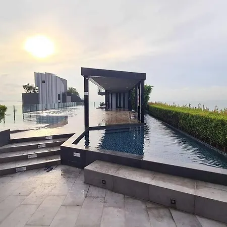 The Base Central Pattaya Condominium 420